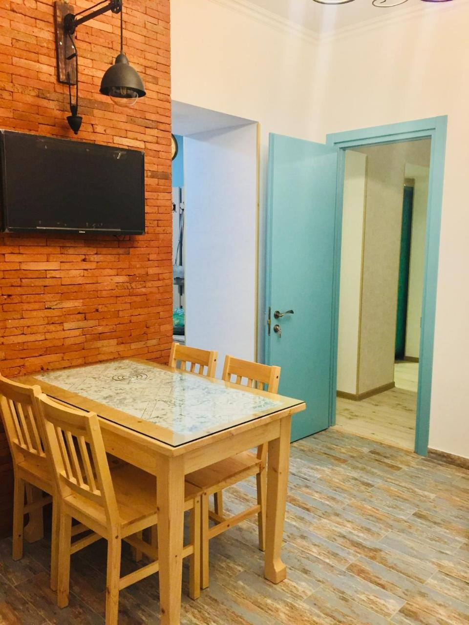 Dari Apartament Tbilisi Buitenkant foto